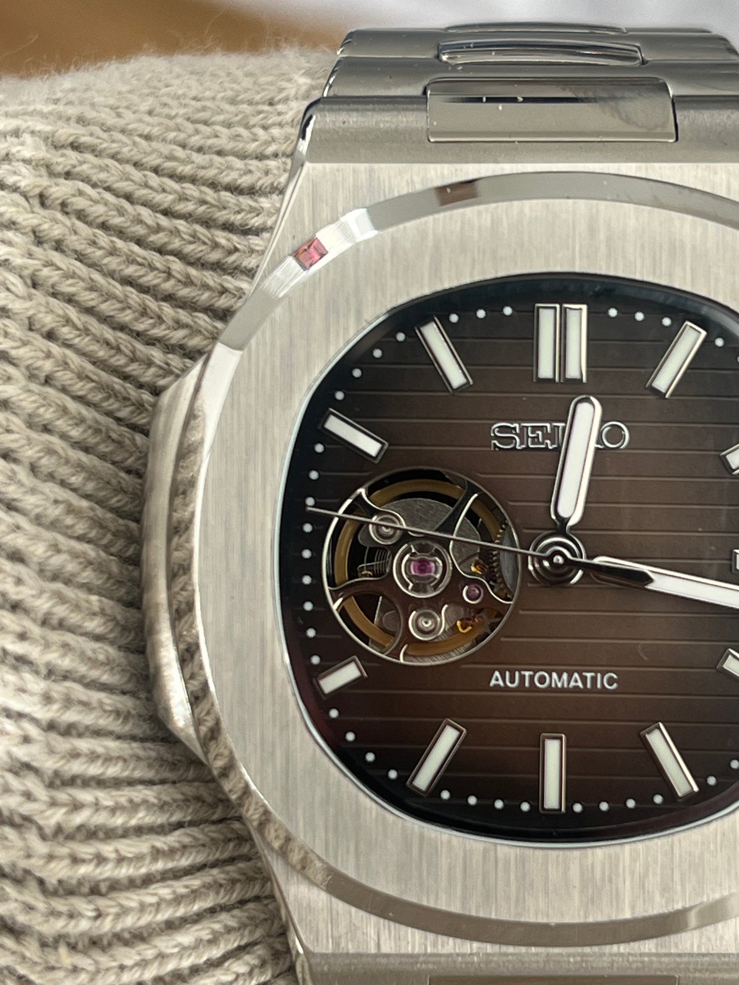 OPEN HEART NAUTILUS MOD CHOCOLATE DIAL